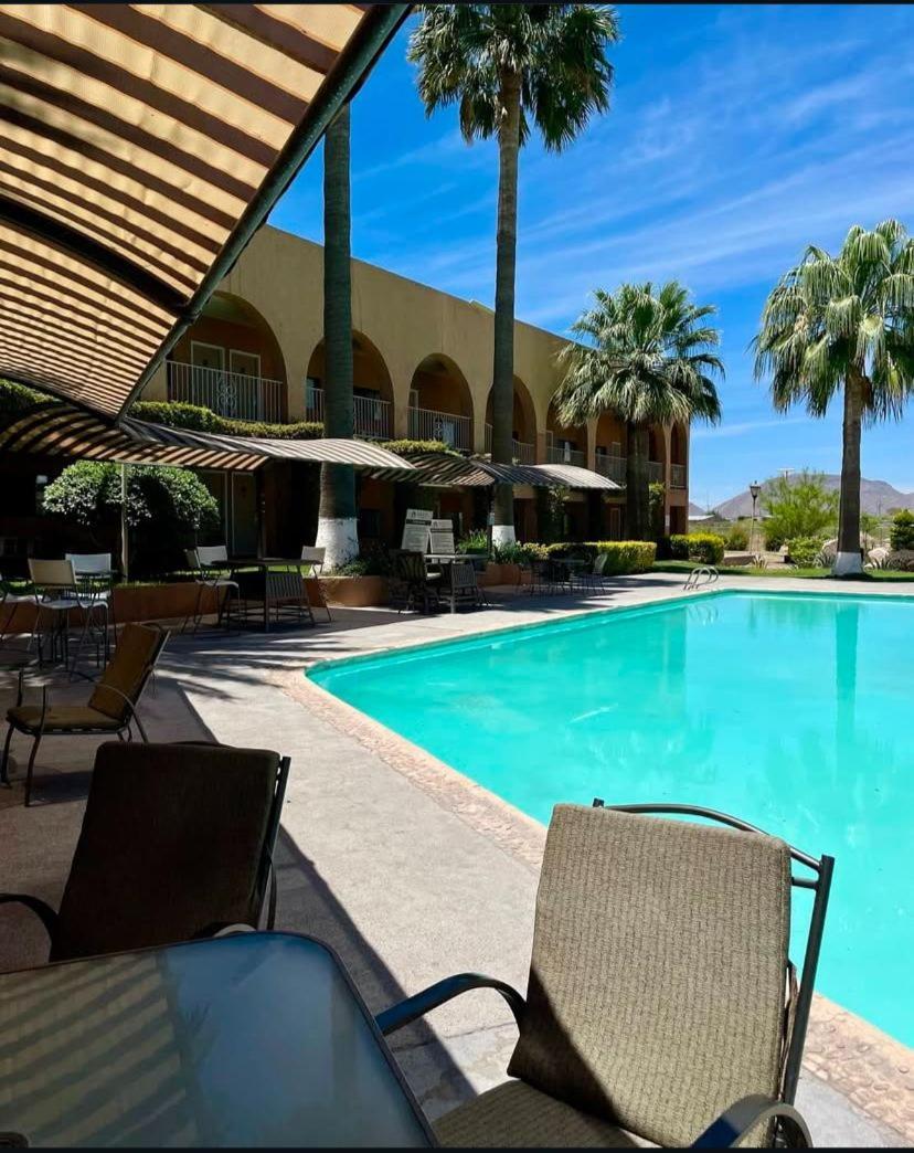 Santa Fe Hotel Camargo